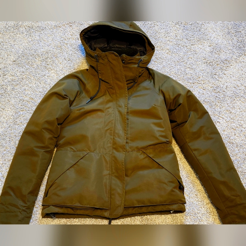 Columbia womens insulated winter jacket size XS khaki